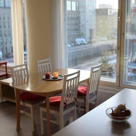 Apartment Bright By The Sea